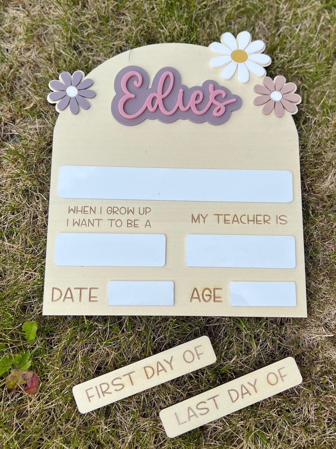 First & Last Day Sign Floral
