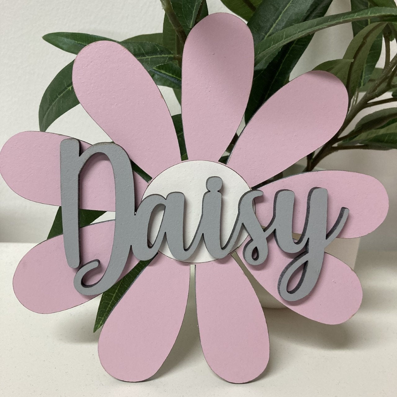 Daisy flower with name